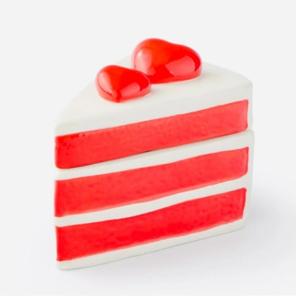 Target Bullseye Playground Valentine’s Day Ceramic Red & White Cake Trinket Box